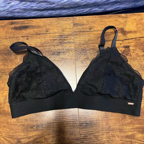 PINK Victoria's Secret Black Lace Bralette - Picture 1 of 5